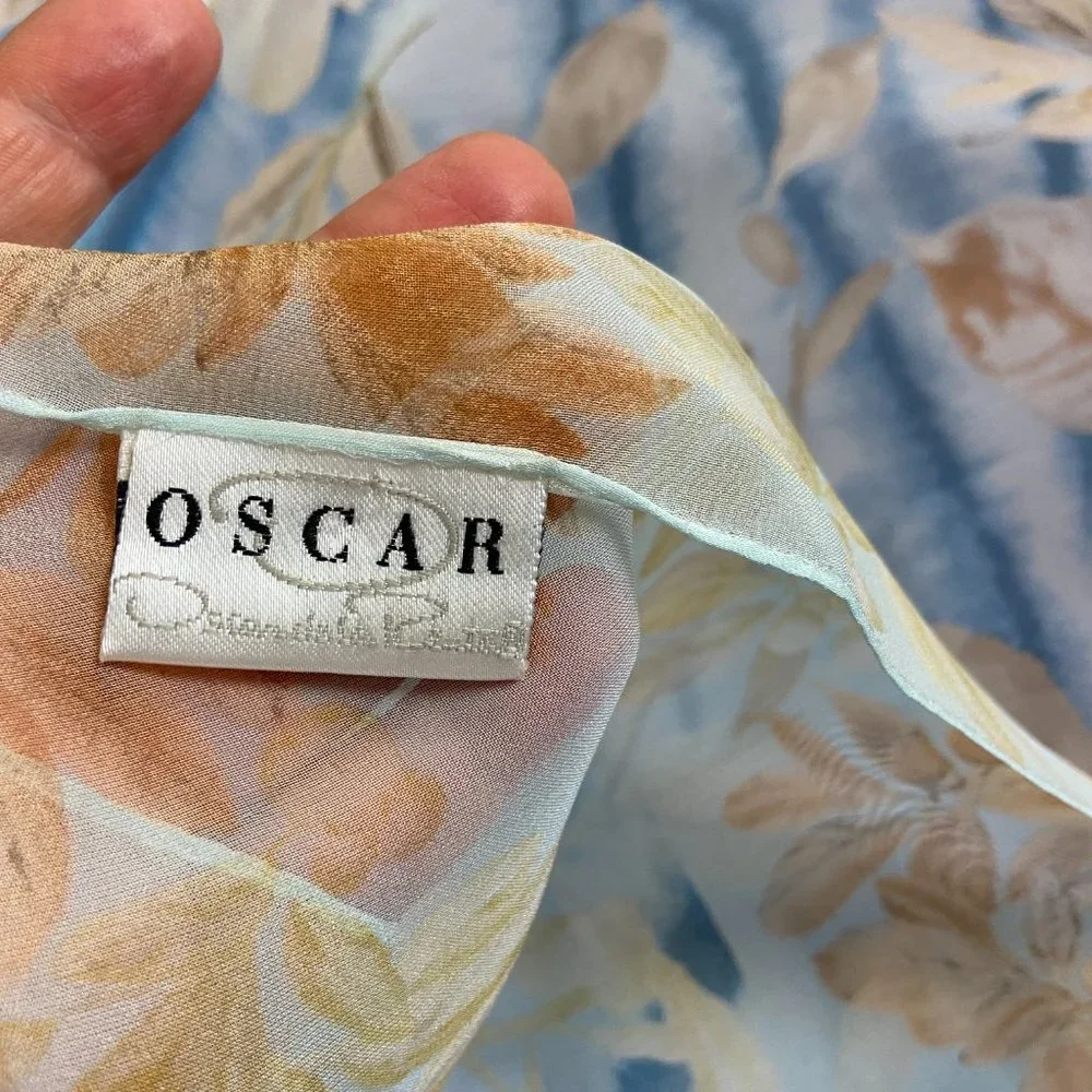 Oscar de la Renta Flower Pastel Lightweight Scarf